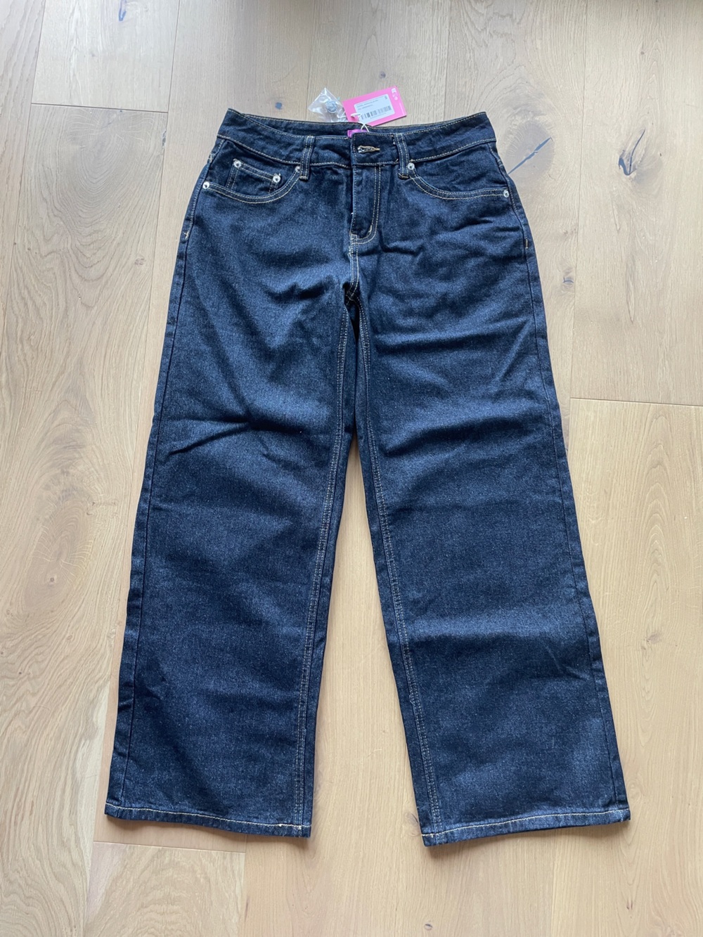 Edikted Raelynn Washed Low Rise Baggy Jeans - Picture 5 of 6